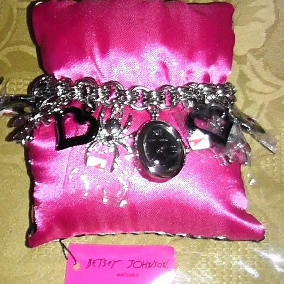 Rare Gorgeous Chain Charms Spider Heart Silver Watch